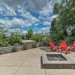 Walk To Broadway Riverfront With Pool Nashville