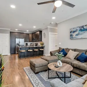 Modern Nations - Walkable - 5 Mi Downtown Nashville